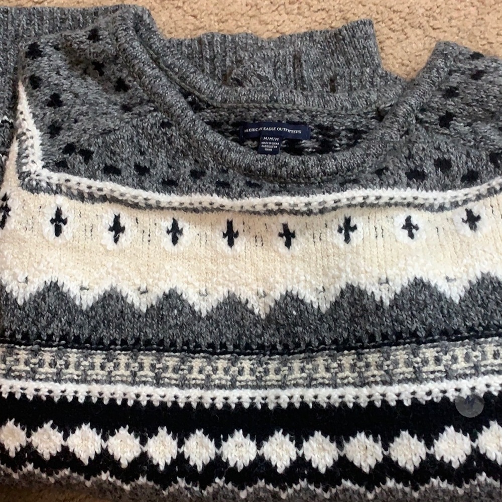 American Eagle Sweater